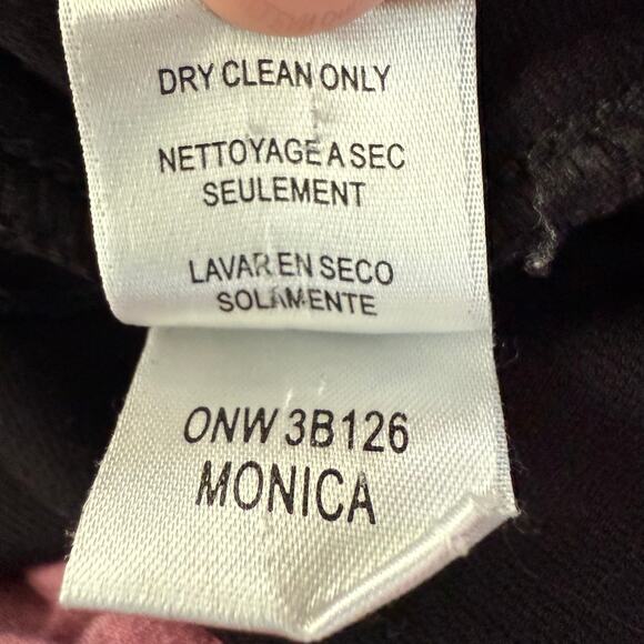 BCBGMaxazria Black Skirt High-Rise Stretch Back Zip Size Small - Picture 8 of 10